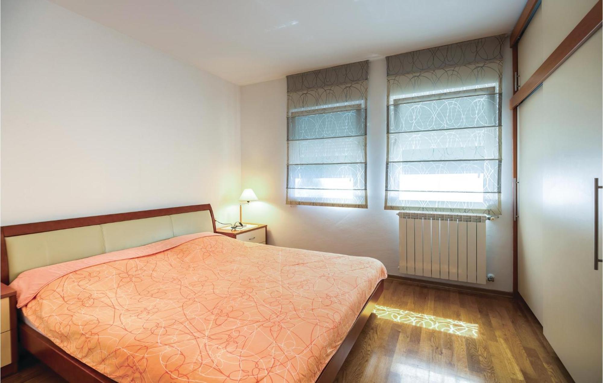 Cozy Apartment In Rijeka With Kitchen Ngoại thất bức ảnh